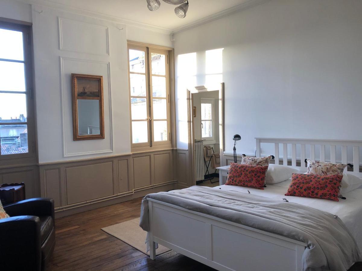 Beautifully Renovated Rooms On Place New York Ангулем Екстер'єр фото